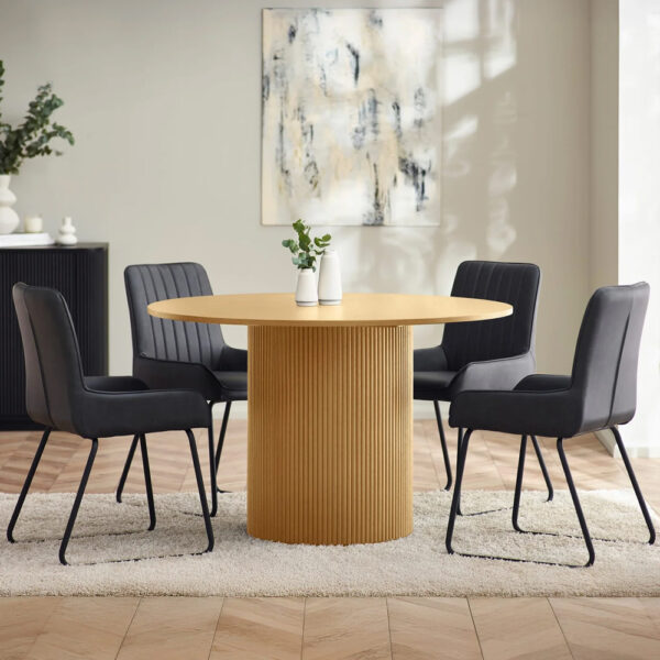 Laurel Light Oak Wooden Round Dining Table With 4 Sakaye Black Chairs